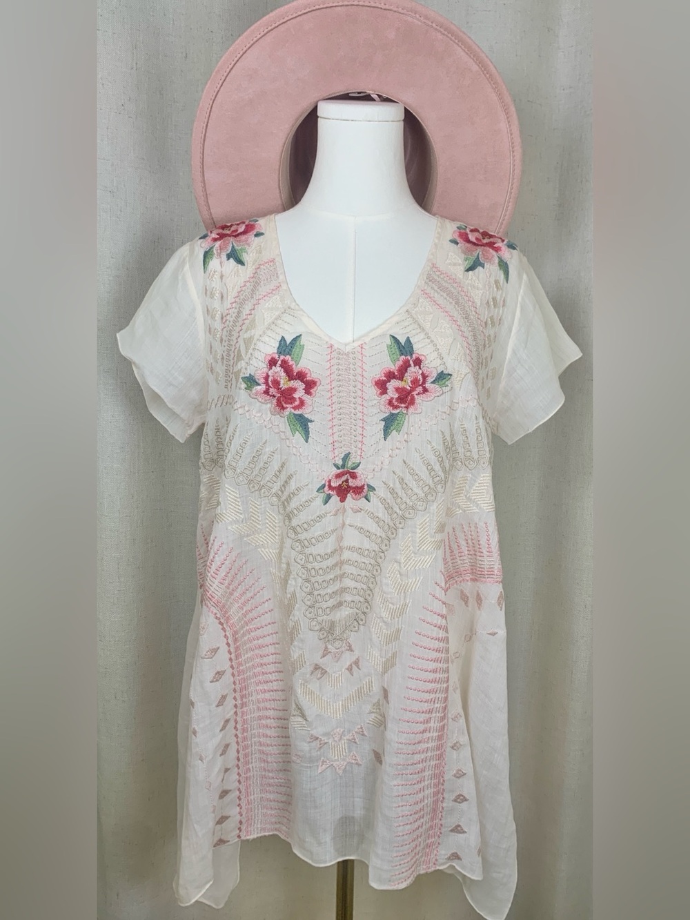 Johnny Was Embroidered Floral Tunic Top White Boho Blouse | Size S